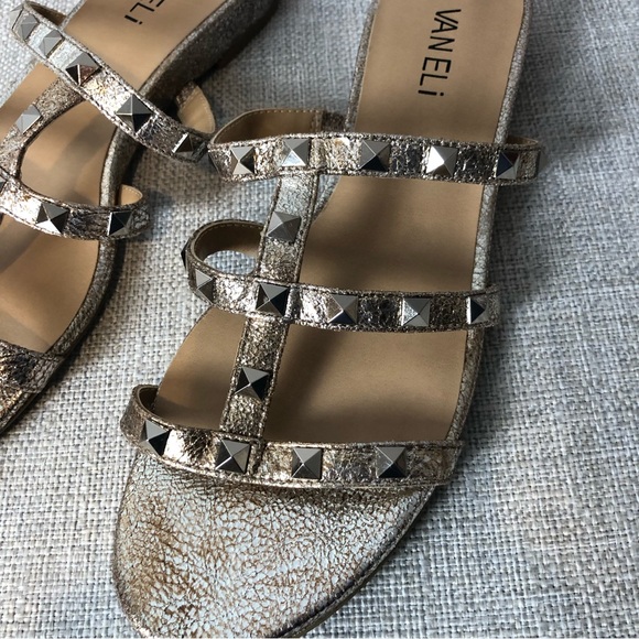 Vaneli Sandals size 7.5N slight wedge gold bejeweled - Picture 13 of 13